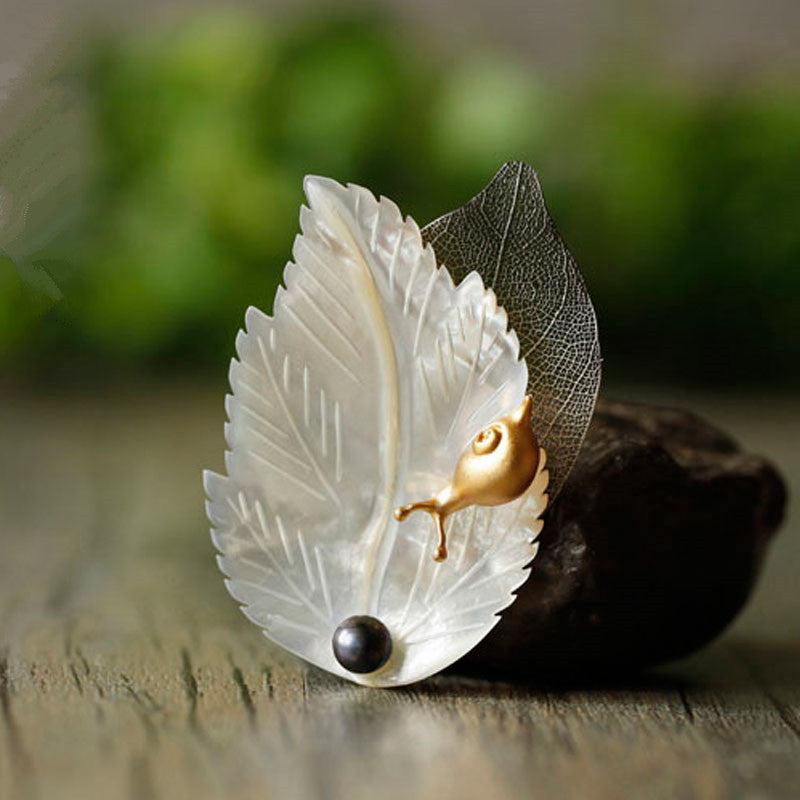 Natural Black Pearl Leaf snail shell Brooch, Fresh water, Real shell and copper